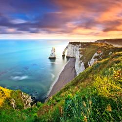 Etretat's Cliff, Étretat Accommodation Alabama