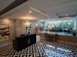 Faletti’s Grand MM Alam Road Accommodation Alabama