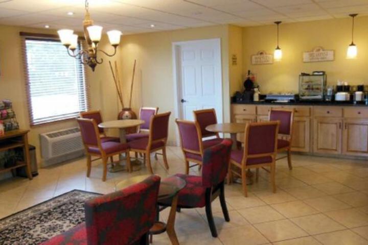 Abbeville Inn - thumb 5