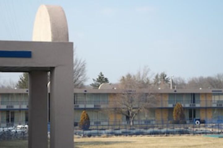 Macomb Inn - thumb 0