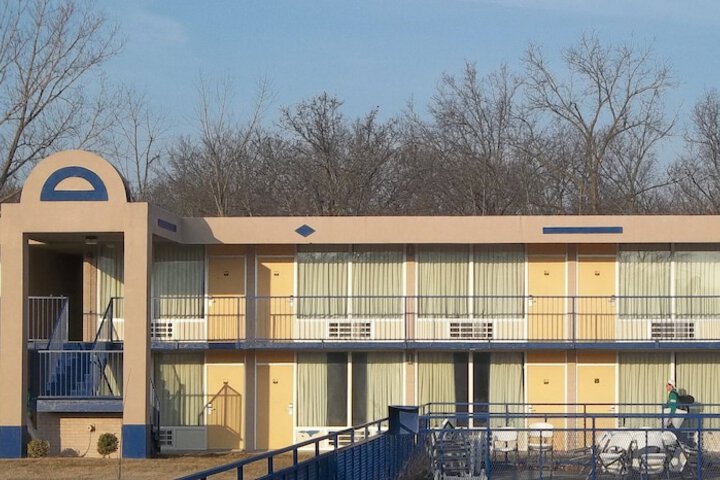 Macomb Inn - thumb 3