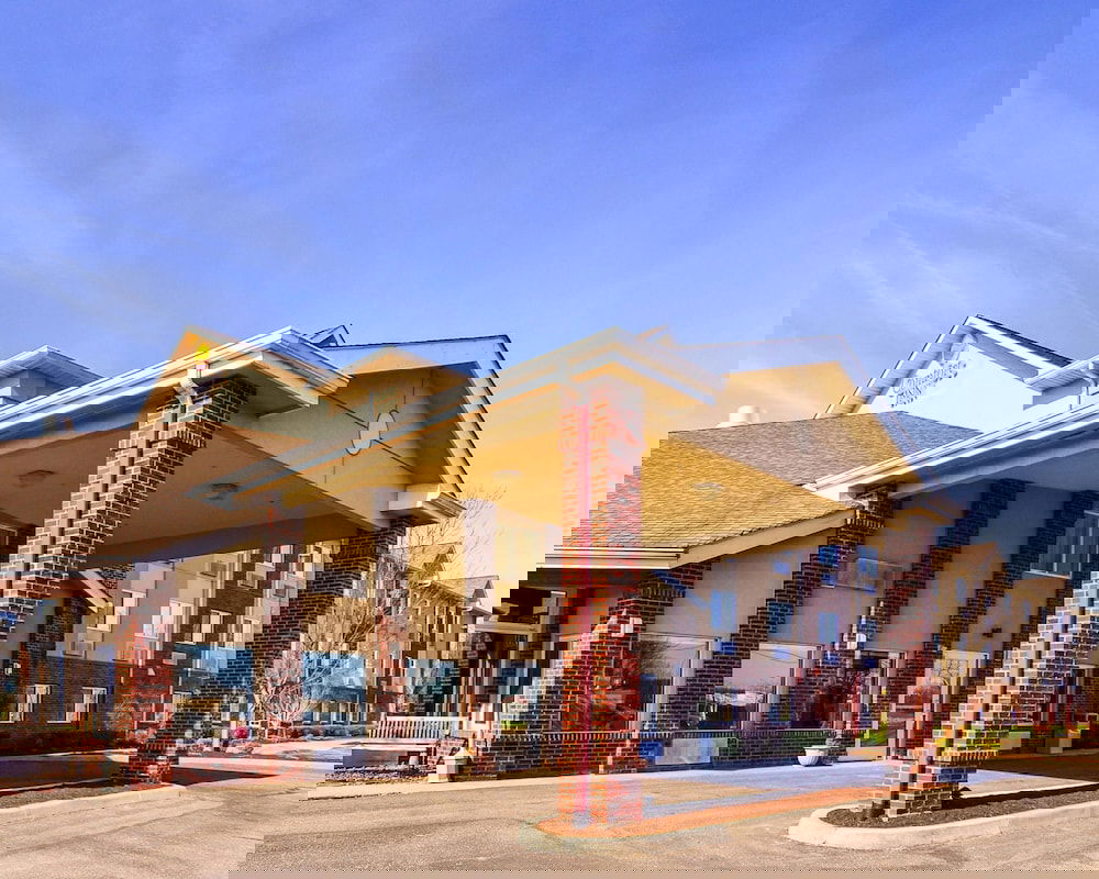 Comfort Inn - thumb 0