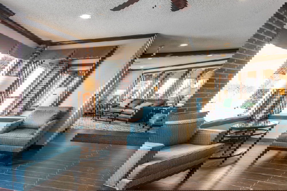 Comfort Inn - thumb 2