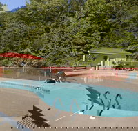 Days Inn by Wyndham Leeds - Accommodation Alabama