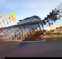 Super 8 by Wyndham Hammond - Accommodation Alabama