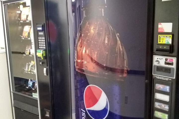 Super 8 By Wyndham Boonville - thumb 2