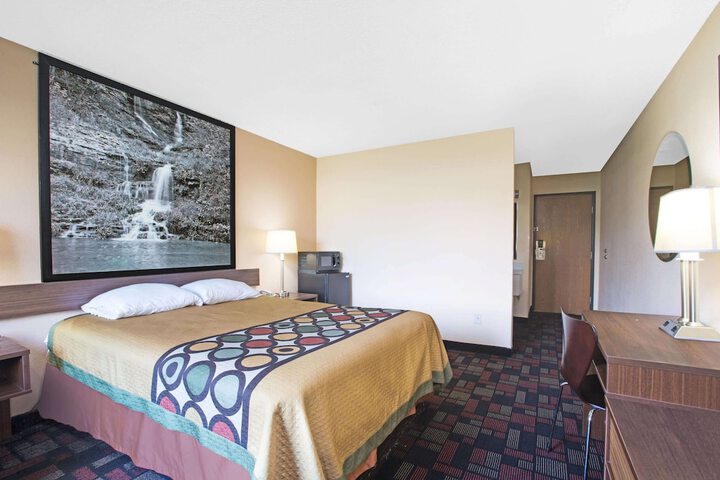 Super 8 By Wyndham Boonville - thumb 6