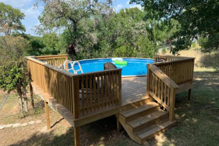 Bootleggers Tavern - thumb 0