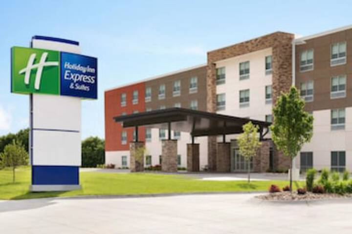 Holiday Inn Express Lockport, An IHG Hotel - thumb 0