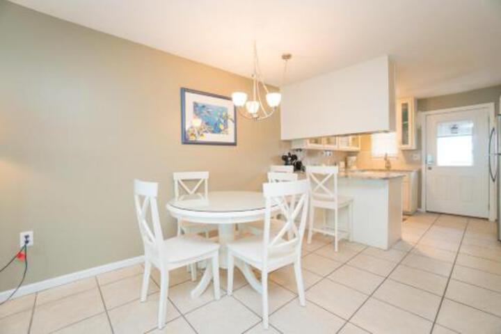 Harbor House Unit 25B