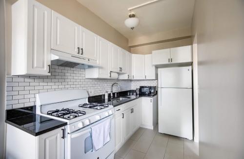 UChicago Lake Sci Museum With Gym W & D By Zencity - thumb 5