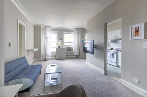 UChicago Lake Sci Museum With Gym W & D By Zencity - thumb 3