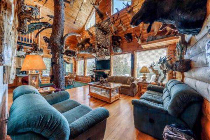 Hunters Paradise - thumb 1