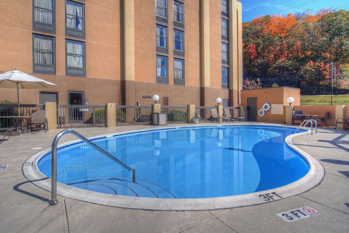 Hampton Inn Bristol - thumb 2