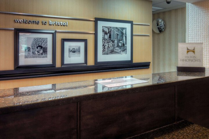 Hampton Inn Bristol - thumb 3
