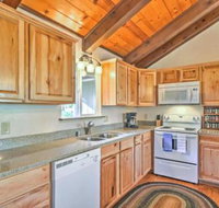 Charming BLUE LAKE SPRINGS Home Near Natl Forest - Accommodation Alabama
