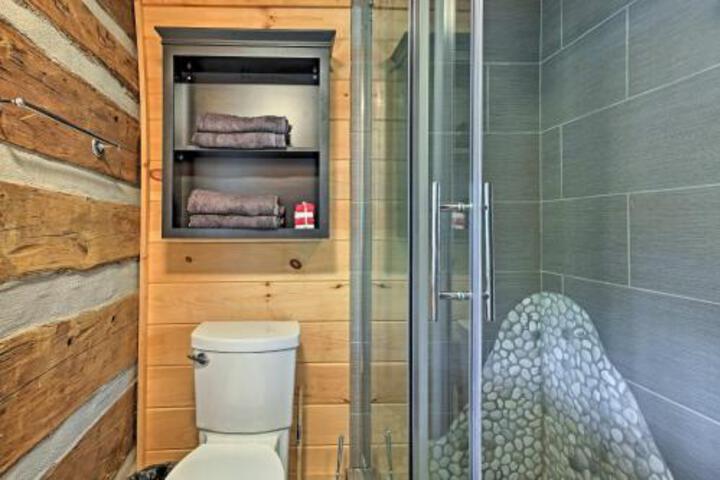 Douglas Lake Cabin W / Dock 30 Min To Pigeon Forge! - thumb 2