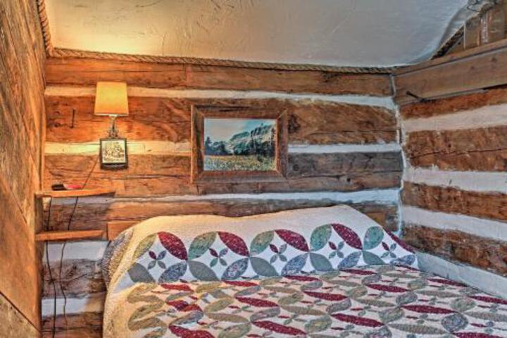 Remodeled Hill City 1910 Log Cabin W / Grill Deck - thumb 3