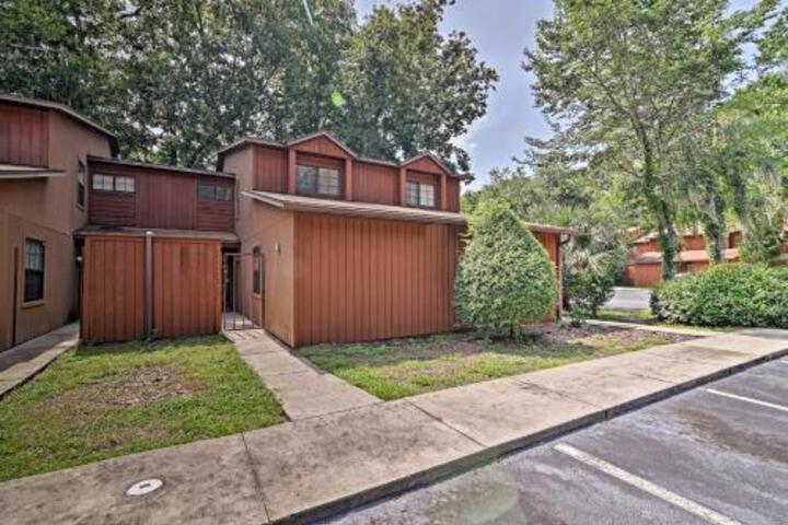 Updated Gainesville Townhome W / Pool 3 Mi. To UF! - thumb 3