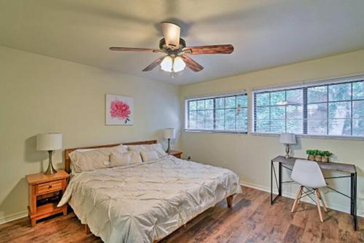 Updated Gainesville Townhome W / Pool 3 Mi. To UF! - thumb 1