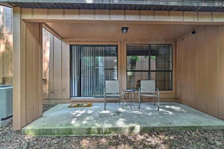 Updated Gainesville Townhome W / Pool 3 Mi. To UF! - thumb 2