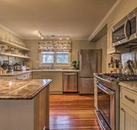 Modern Litchfield Home on  Acre near Town Center - Accommodation Alabama