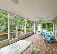 Updated Rustic Yankeetown Home with Lanai Canal Dock - Accommodation Alabama