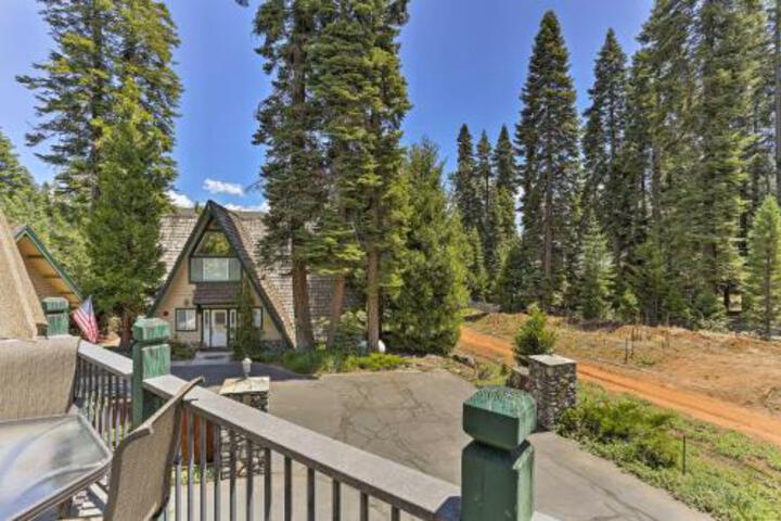 Charming House W / Deck Steps To Lake Almanor! - thumb 1