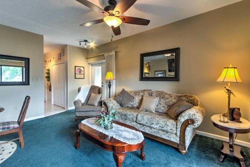 Gatlinburg Penthouse With Private 250 Foot Terrace! - thumb 3