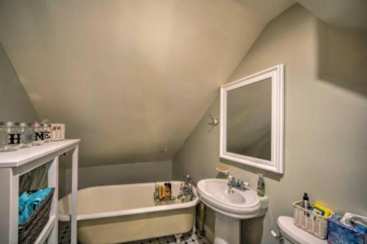 NEW! Red Lodge Home On Main St. 15 Min To Ski Mtn - thumb 1