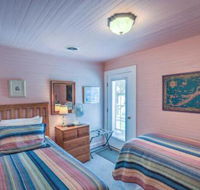 Lakefront Hopatcong House w / Large Porch  Dock - Accommodation Alabama