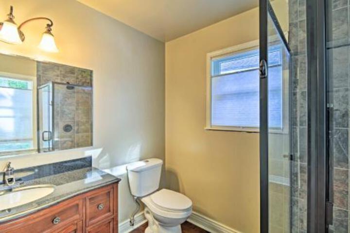 Waterfront House W / Dock & Deck On Little Bear Lake - thumb 0