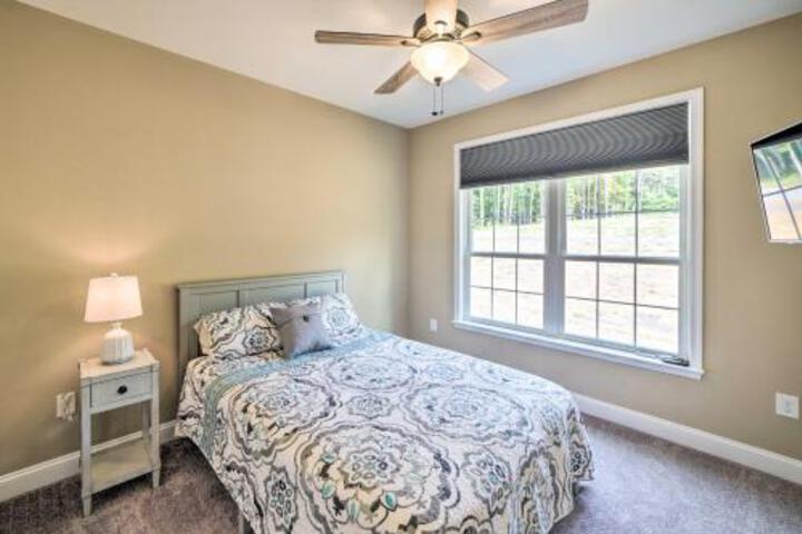 Waterfront Lake Anna Family Home W / Dock & Kayaks! - thumb 1