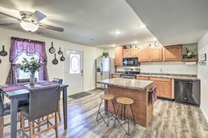 Kimberlys Hope Clark Apt On Farm W / Pool Access - thumb 1