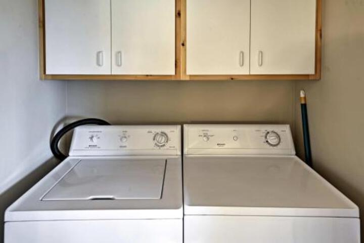 Cozy Bigfork Townhome W / Expansive Deck & Views! - thumb 0