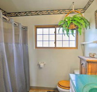 Riverfront Cabin in Alger w / Patio  WiFi - Accommodation Alabama