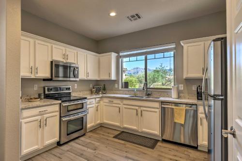 Gold Canyon Home W / Pvt Pool & Spacious Patio! - thumb 2