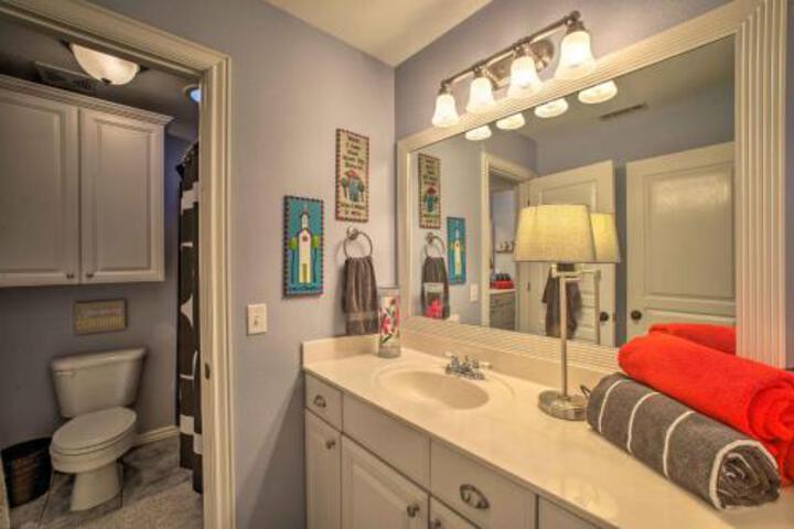 Springdale House W / Deck Fire Pit & Playset! - thumb 4