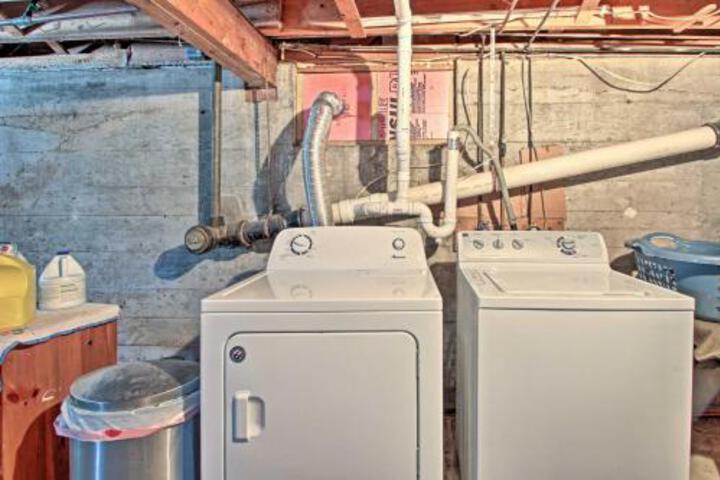 Cozy Conway Home W / Yard On The Swift River! - thumb 0