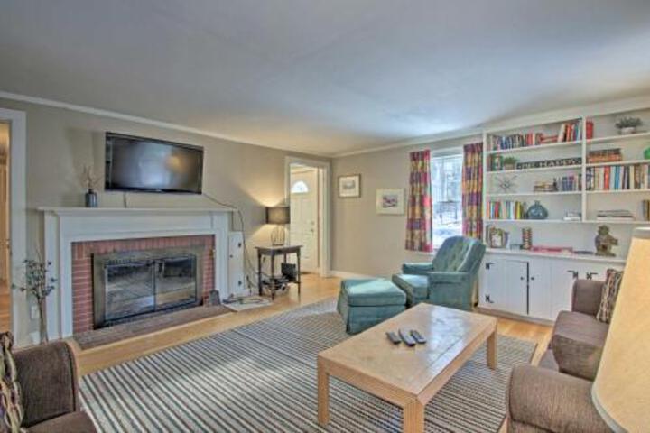 Cozy Conway Home W / Yard On The Swift River! - thumb 2