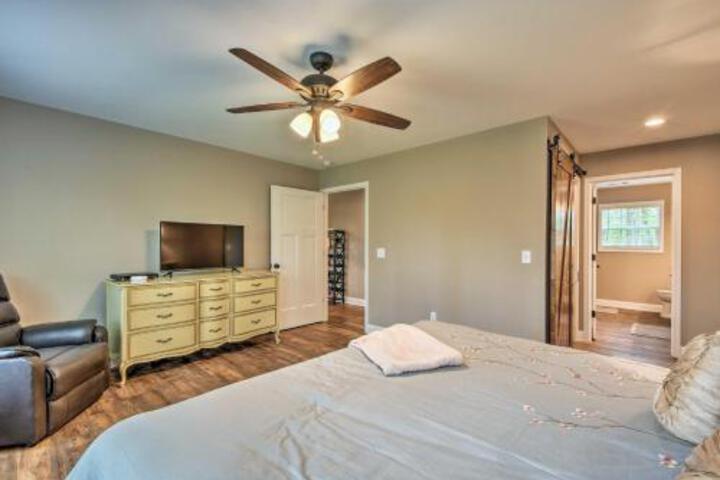 Dahlonega Home W / Yard Near Hiking & Downtown - thumb 4