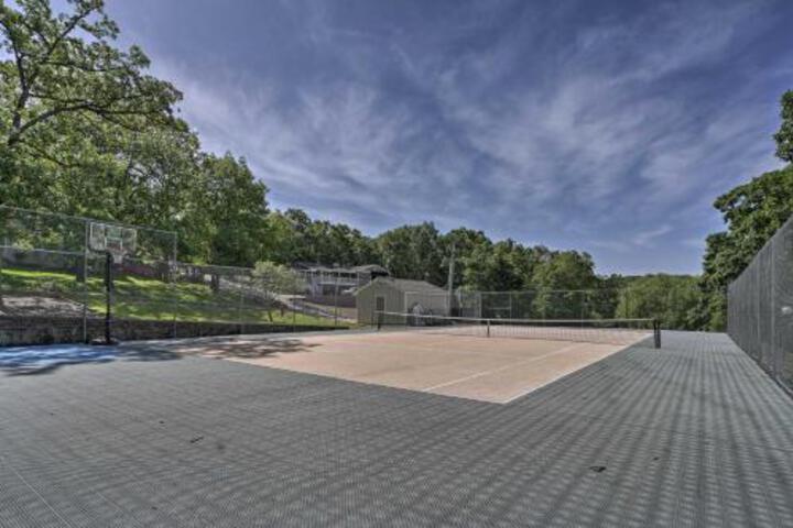 Condo On Pogue Hollow Cove With Shared Amenities - thumb 3