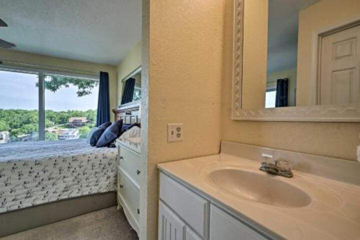 Condo On Pogue Hollow Cove With Shared Amenities - thumb 1