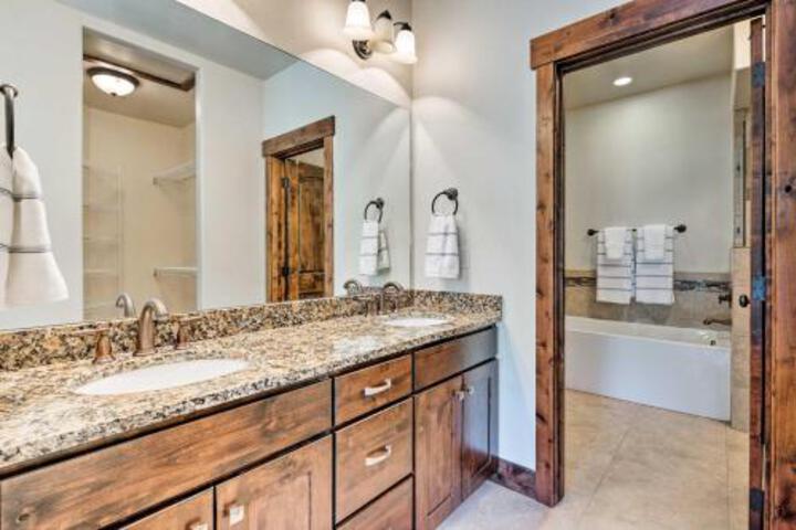 Trendy Townhome About 7Mi To Deer Valley & Park City - thumb 2