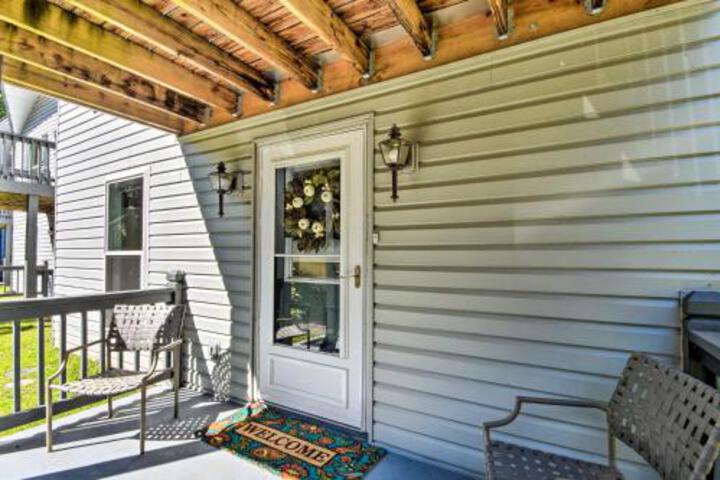 Mtn. Getaway Resort Condo Less Than 2 Mi To Rabun Bald - thumb 2