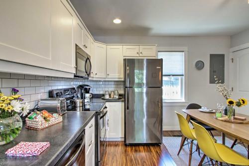 NEW Galena Home W / Pet Friendly Yard Walk Downtown - thumb 4