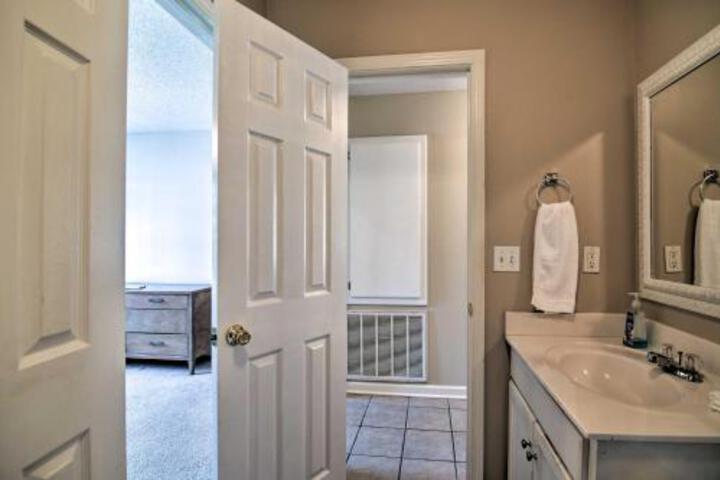 Charming Oxford Home 1 Mi To Ole Miss Campus - thumb 2
