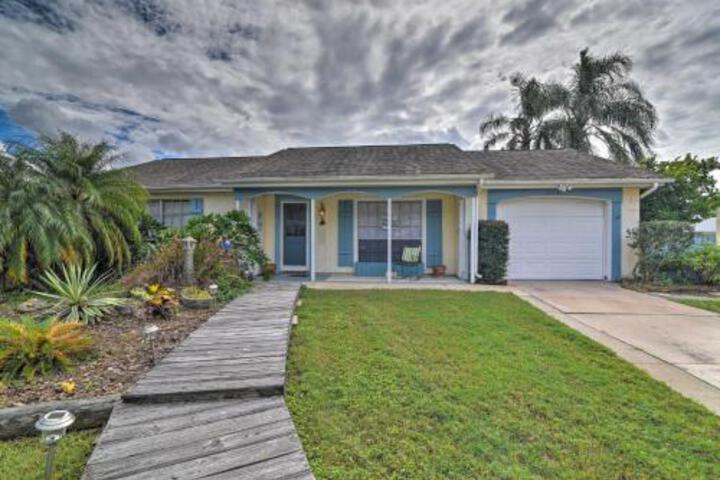 Pet Friendly Holiday Home: Dock & Lake Access - thumb 1