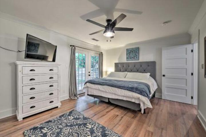 Urban Farmhouse W / Patio In Historic Dilworth - thumb 6