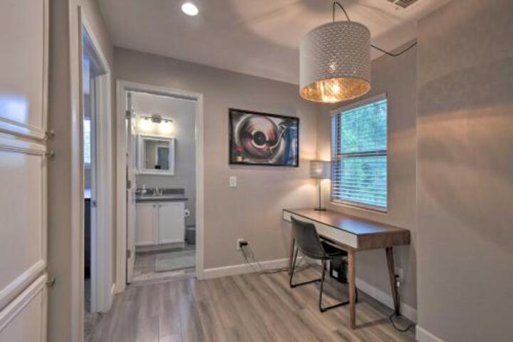 Desert Retreat W / Pool Near Western Skies! - thumb 1